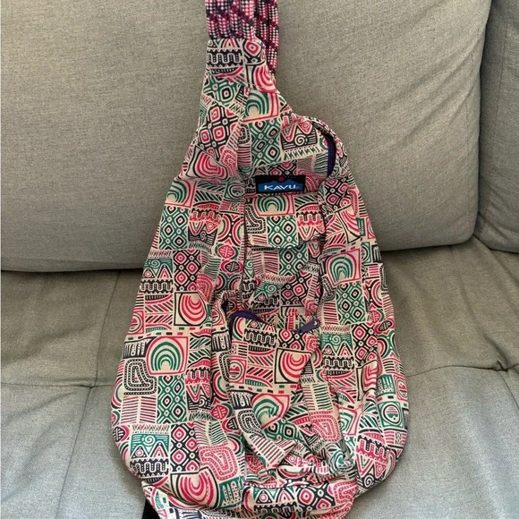 Kavu Multicolor Geometric Sling Bag - Picture 1 of 5